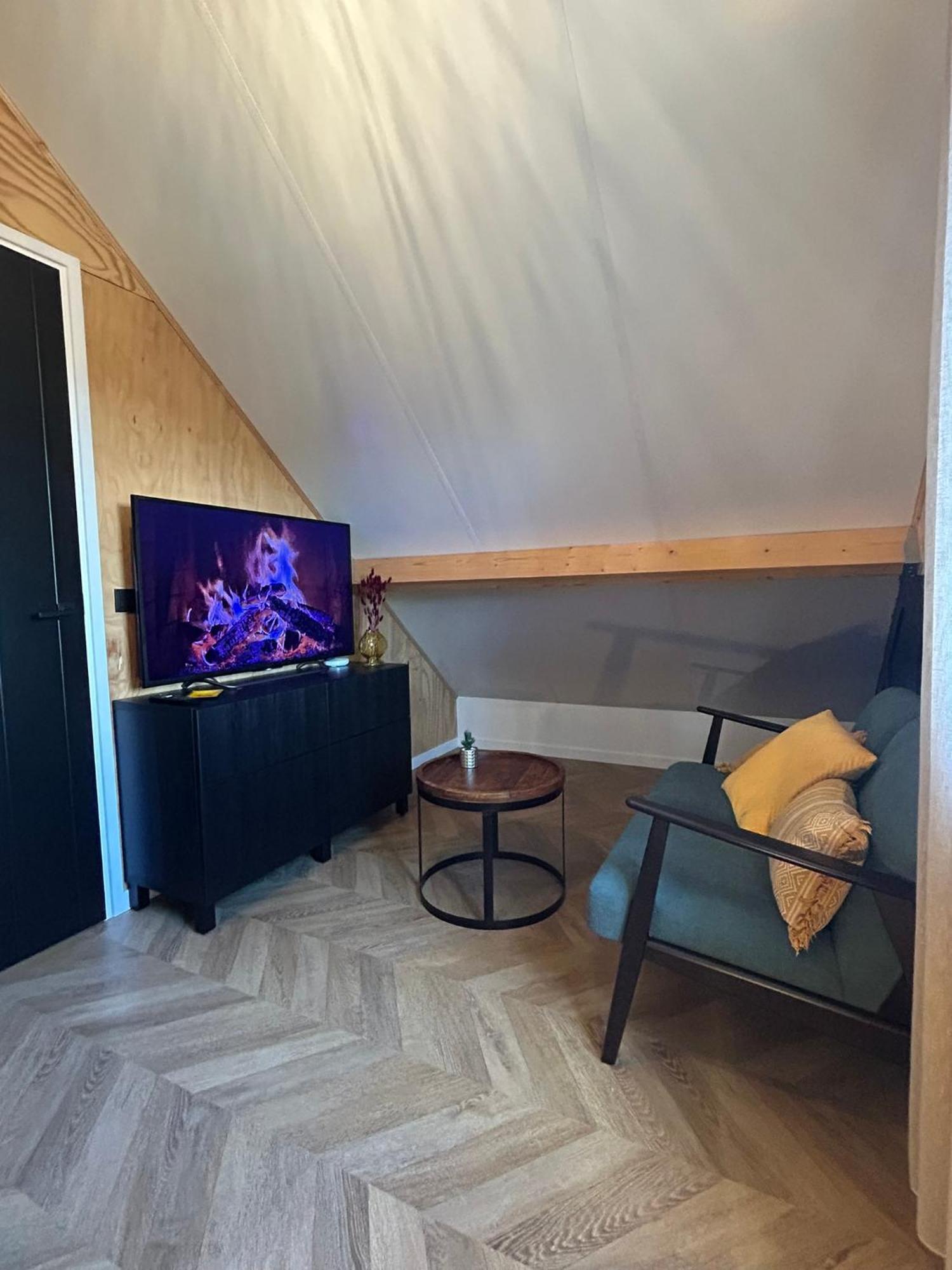 הוילה סינט אנלנד Tiny House Thuus מראה חיצוני תמונה